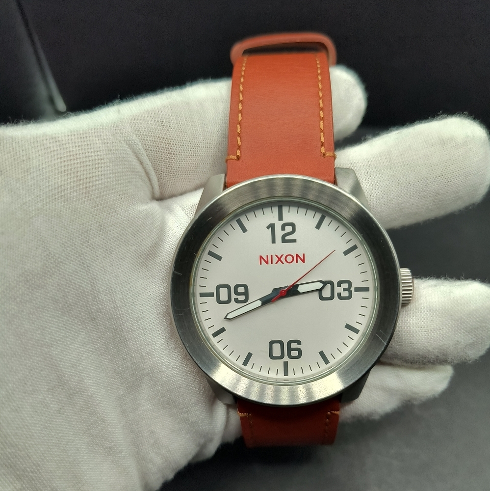 Nixon The Corporal Leather ✨